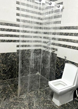 Handdoeken, zeep, shampoo, toiletpapier