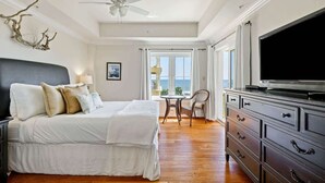 3 bedrooms, travel crib, WiFi, bed sheets