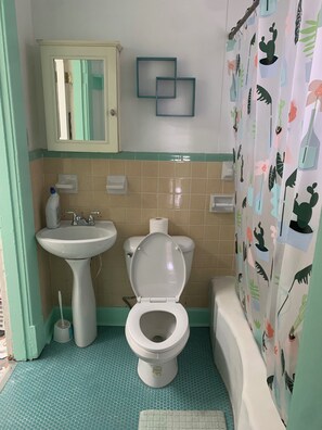 Dutxa, tovalloles i paper higiènic 