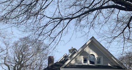 Historic Queen Ann home in the entertainment district Overton Square.