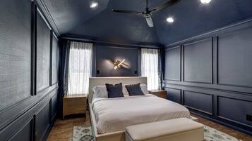 Casa, várias camas, varanda, vista para o jardim (Spring Branch Haven) | 3 quartos, individualmente decorados, individualmente mobiliados