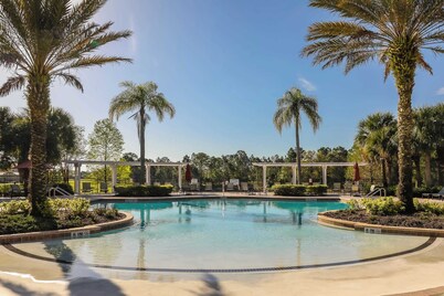 Divas Villa at Watersong