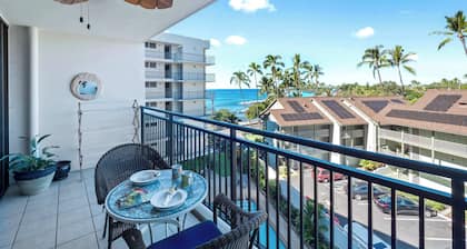 Kolu Honu Stunning Beachfront Condo for 2!