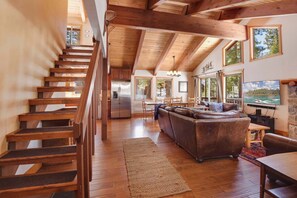 House, Multiple Beds, Patio, Mountain View (Northstar Treehouse) | Living area | 55-inch flat-screen TV with digital channels, fireplace - Northstar Treehouse Chic 4BR House Forest View (Truckee)