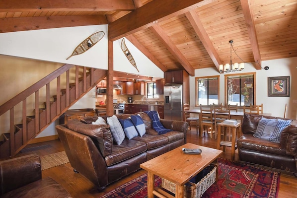 House, Multiple Beds, Patio, Mountain View (Northstar Treehouse) | Living area | 55-inch flat-screen TV with digital channels, fireplace