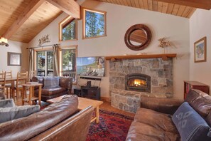 House, Multiple Beds, Patio, Mountain View (Northstar Treehouse) | Living area | 55-inch flat-screen TV with digital channels, fireplace - Northstar Treehouse Chic 4BR House Forest View (Truckee)