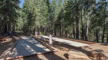 Enceinte de lâhĂ©bergement