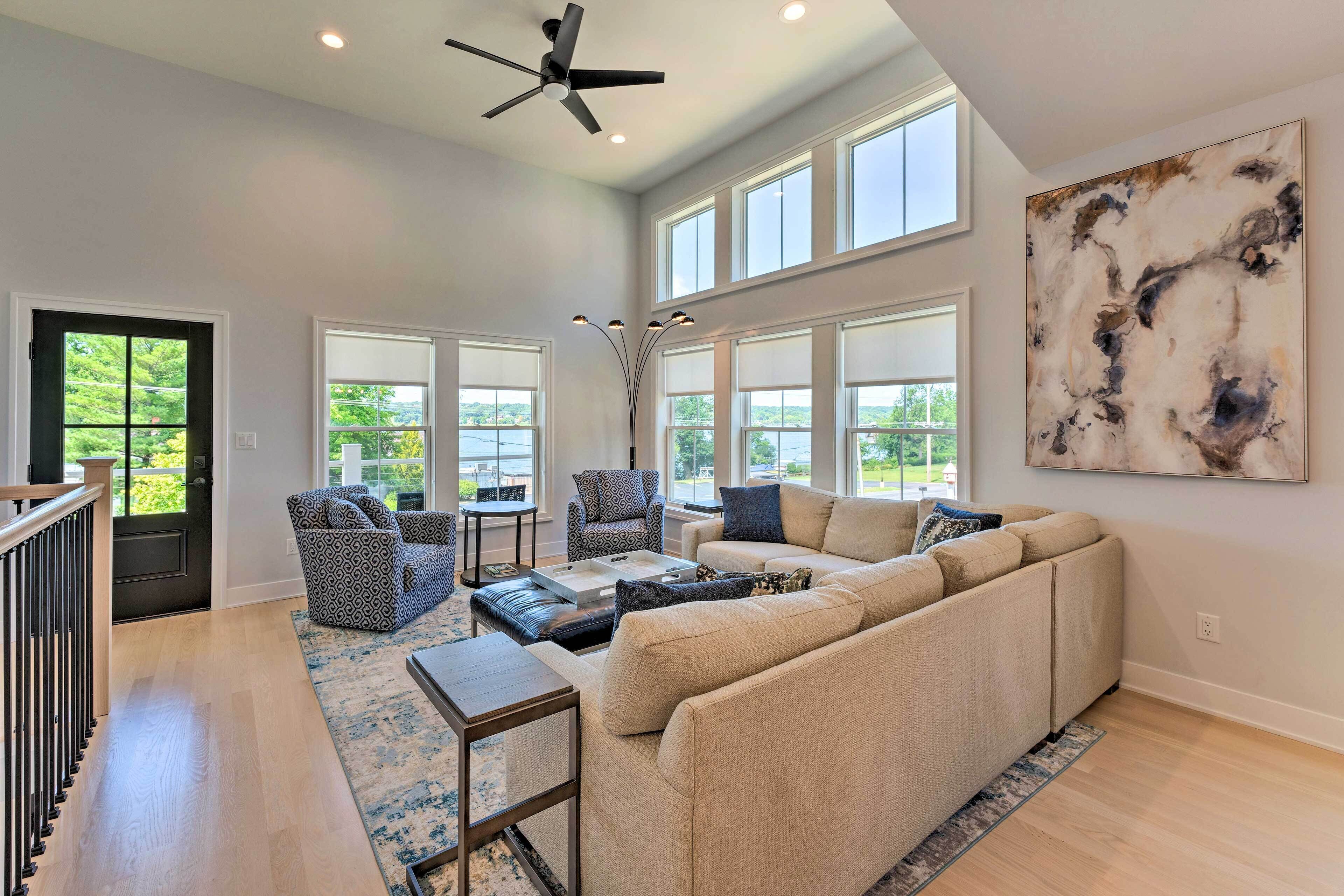 House, Multiple Beds, Patio | Living area | TV