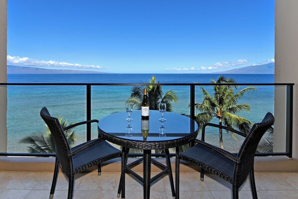 コンドミニアム キングベッド 1 台 プールアクセス オーシャンビュー | 施設の敷地