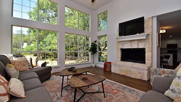 House, Multiple Beds, Patio, Garden View (Dreamy Dripping Springs) | Living area | 42-inch flat-screen TV with digital channels