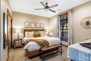 Condo, Multiple Beds, Balcony (Penthouse 7 on Taneycomo) | 3 bedrooms, individually decorated, individually furnished