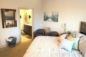 2 chambres, fer et planche à repasser, Wi-Fi, literie fournie