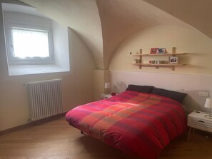 2 chambres, fer et planche Ă repasser, Wi-Fi, draps fournis