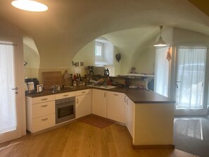 冰箱、烤箱、炉灶、洗碗机