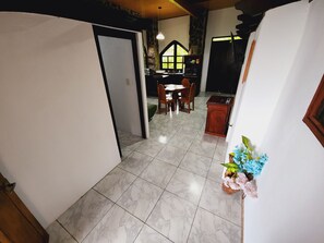 Interior - Rustic house close to the activities of the Area. zip line, hot springs, trails  (Alajuela Province)