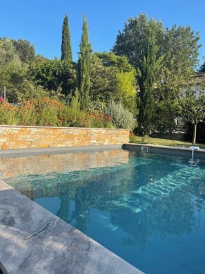 Pool - Maison de Vacances Dans le Luberon (Cabrières-d'Aigues)