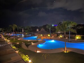 Outdoor pool - En el mar la Vida es más Sabrosa y en Altamar Residencial más (Acapulco)