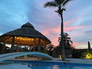 Outdoor pool - En el mar la Vida es más Sabrosa y en Altamar Residencial más (Acapulco)