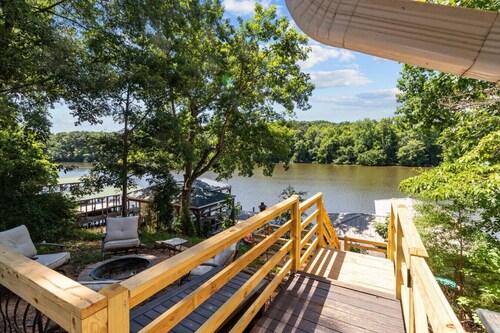 Blue Heron Bungalow at Lake Tillery