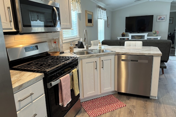 Microwave, oven, stovetop, dishwasher