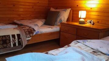 2 bedrooms, WiFi, bed sheets