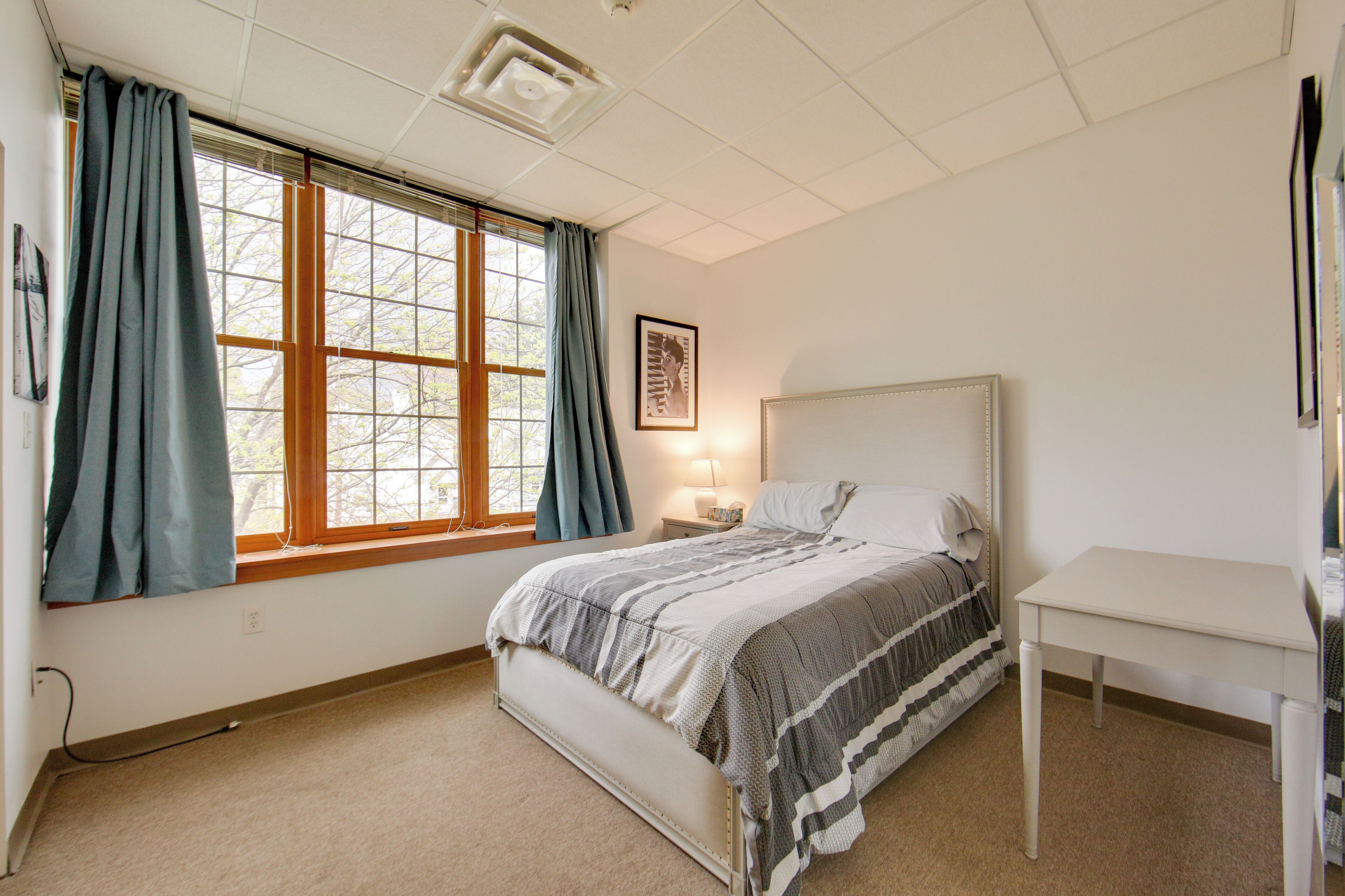 2 chambres, bureau, Wi-Fi, draps fournis