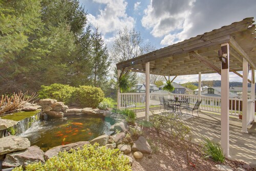 1 Mi to Allegheny River: Cozy Apt w/ Shared Patio!