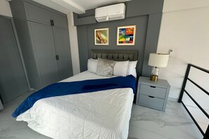 1 bedroom, internet, bed sheets - Dog-friendly loft with rooftop infinity pool, gym, balcony, & central AC (Cabo San Lucas)