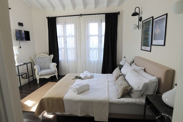 Superior Room, City View | Free WiFi, bed sheets