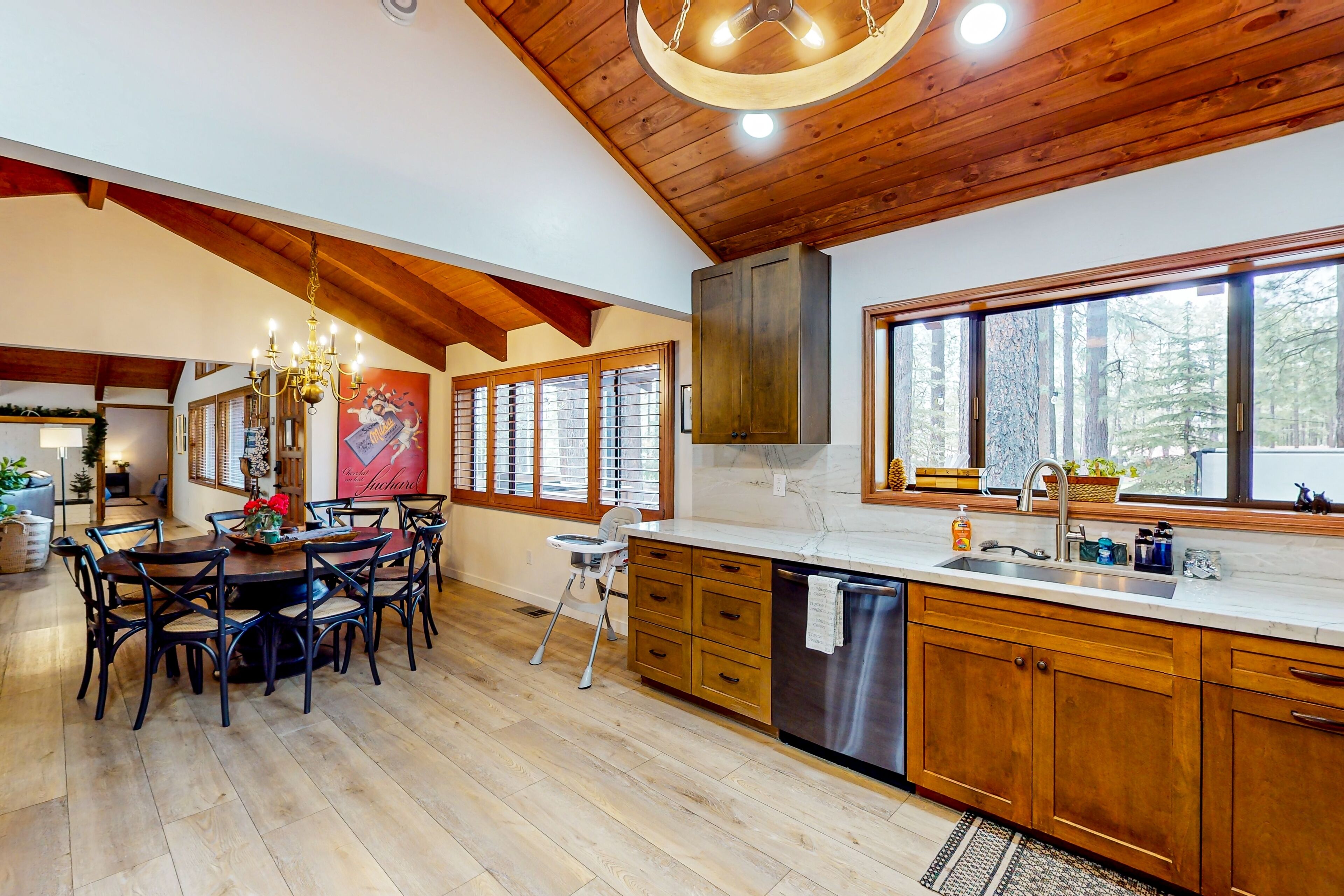 雪櫃、微波爐、焗爐、爐具