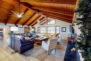 TV, fireplace, foosball, table tennis