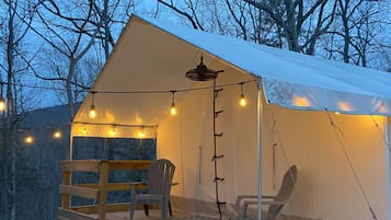 Deluxe Tent, 2 Queen Beds, Air conditioning | Terrace/patio
