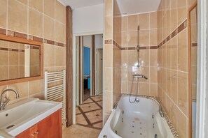 Hair dryer, towels - Cambes la Douce - Maison de vacances à la campagne (Cambes)