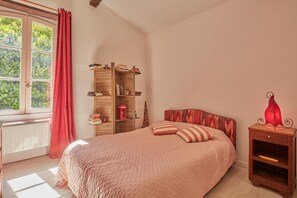 3 bedrooms, iron/ironing board, free WiFi, bed sheets - Cambes la Douce - Maison de vacances à la campagne (Cambes)
