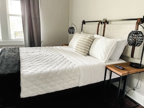 2 habitaciones, tabla de planchar con plancha, cuna de viaje y wifi