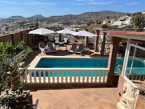 屋外プール、温水プール