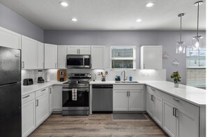House (4 Bedrooms) | Private kitchen