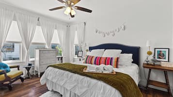 House (3 Bedrooms) | 3 bedrooms, laptop workspace, iron/ironing board, bed sheets