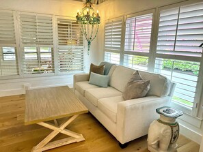 Smart-TV, bordtennis og bøker