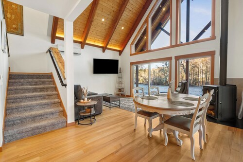 Quail Run River View Cottage! Modern Mountain Cabin Near Jacksonville | Spacious, Bright & Peaceful