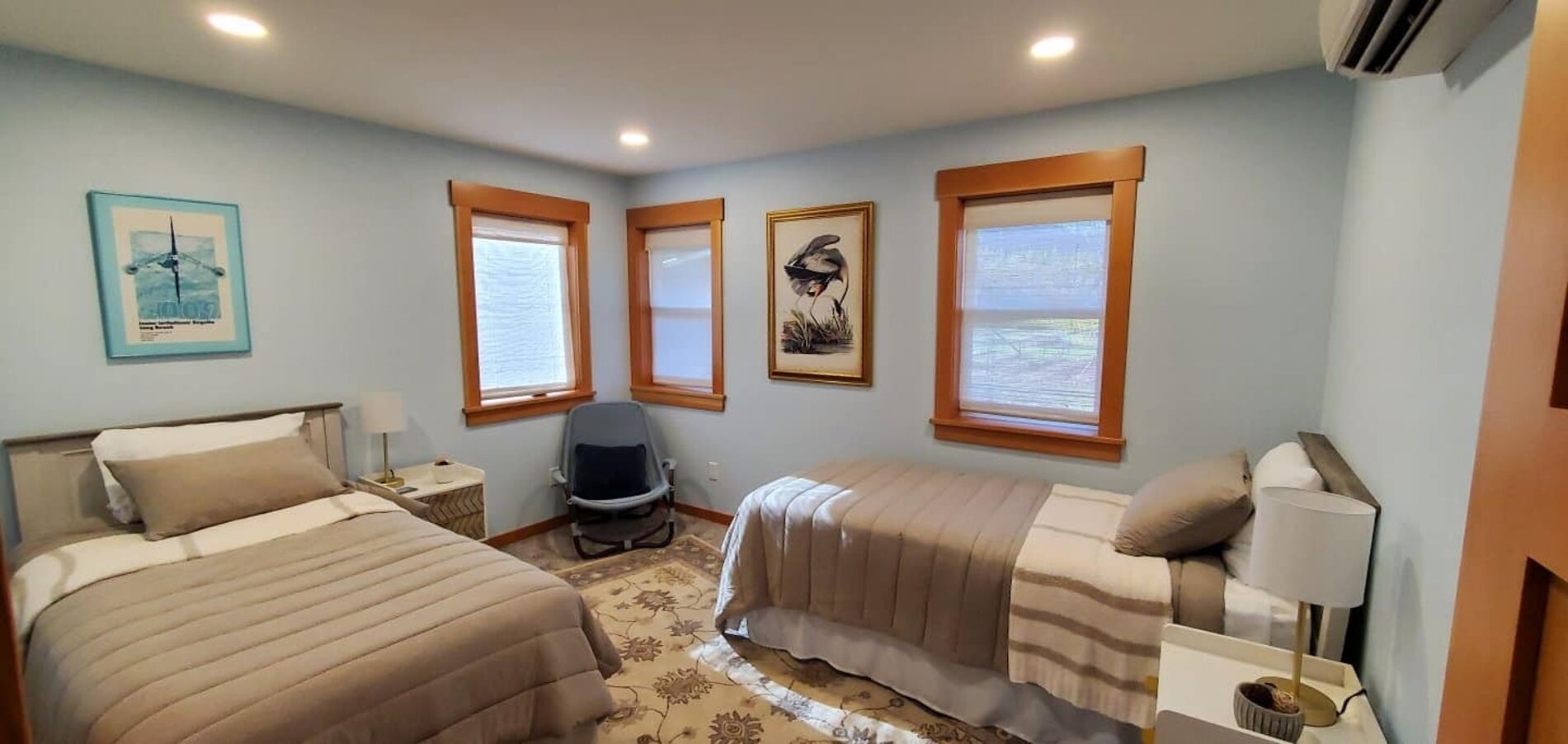 3 makuuhuonetta, silitysrauta/-lauta, ilmainen Wi-Fi, vuodevaatteet