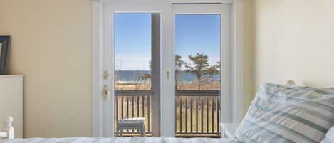 3 chambres, bureau, Wi-Fi, draps fournis