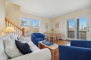 Smart TV, offices - Sunshine & Seascapes, Biddeford Pool (Biddeford)