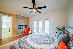 5 Schlafzimmer, Schreibtisch, Reisekinderbett, WLAN