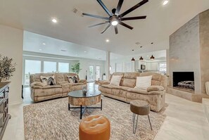 TV, fireplace, ping pong