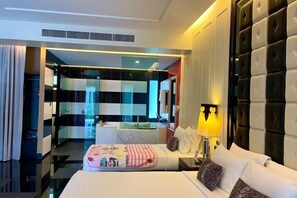 Cribs/infant beds - Long Beach Garden Hotel & Pavilions (Pattaya)