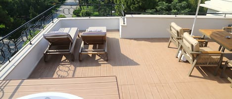 1 bedroom, Egyptian cotton sheets, premium bedding, minibar