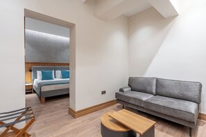 Sábanas de algodón egipcio, ropa de cama de alta calidad y minibar 