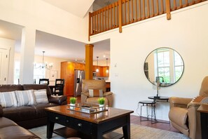 Smart TV, chimenea y tenis de mesa 