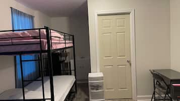 1 habitación, wifi y ropa de cama
